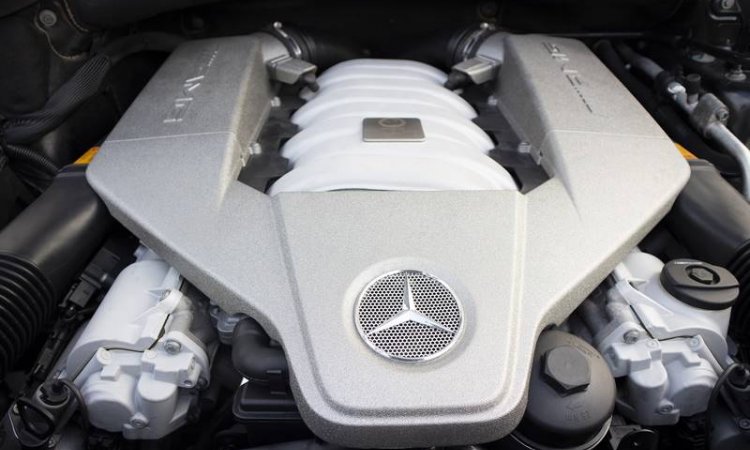 Garage automobile pour Mercedes SLS au Tampon
